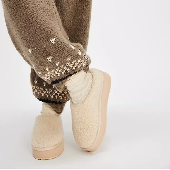 Free People Shoes - Free People + EMU Australia Joy Curly Flatform